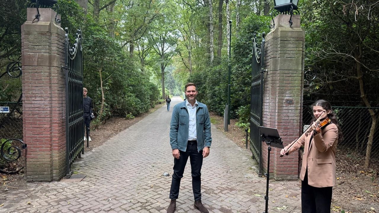 Wethouder Rik Thijs bij de opening zaterdag (foto: Studio040).