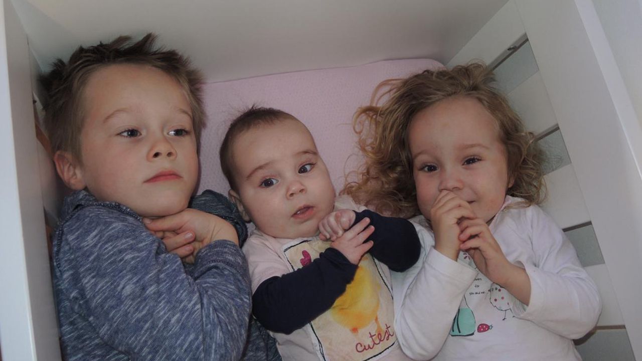 Floor samen met haar broer en zusje (privéarchief)