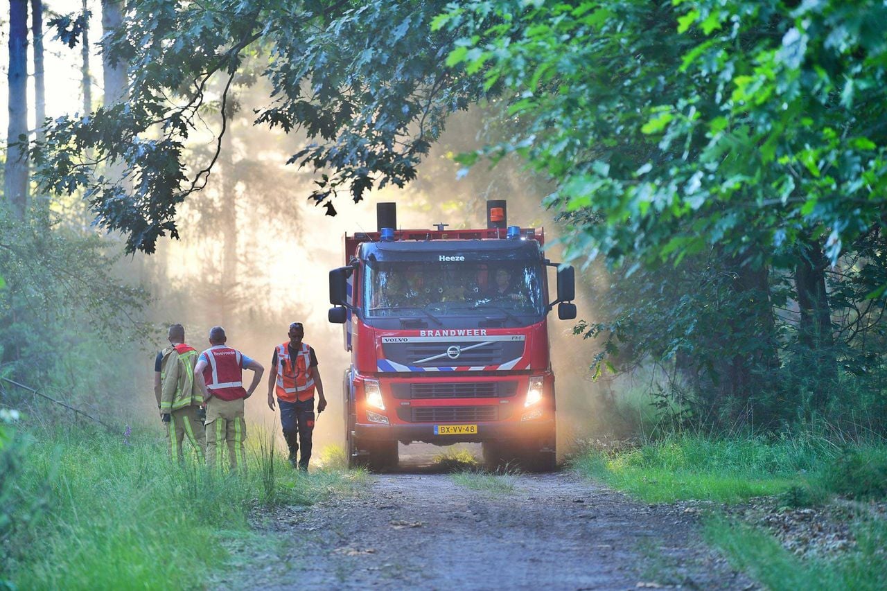 De brandweer rukte fors uit (foto: Rico Vogels/Persbureau Heitink).
