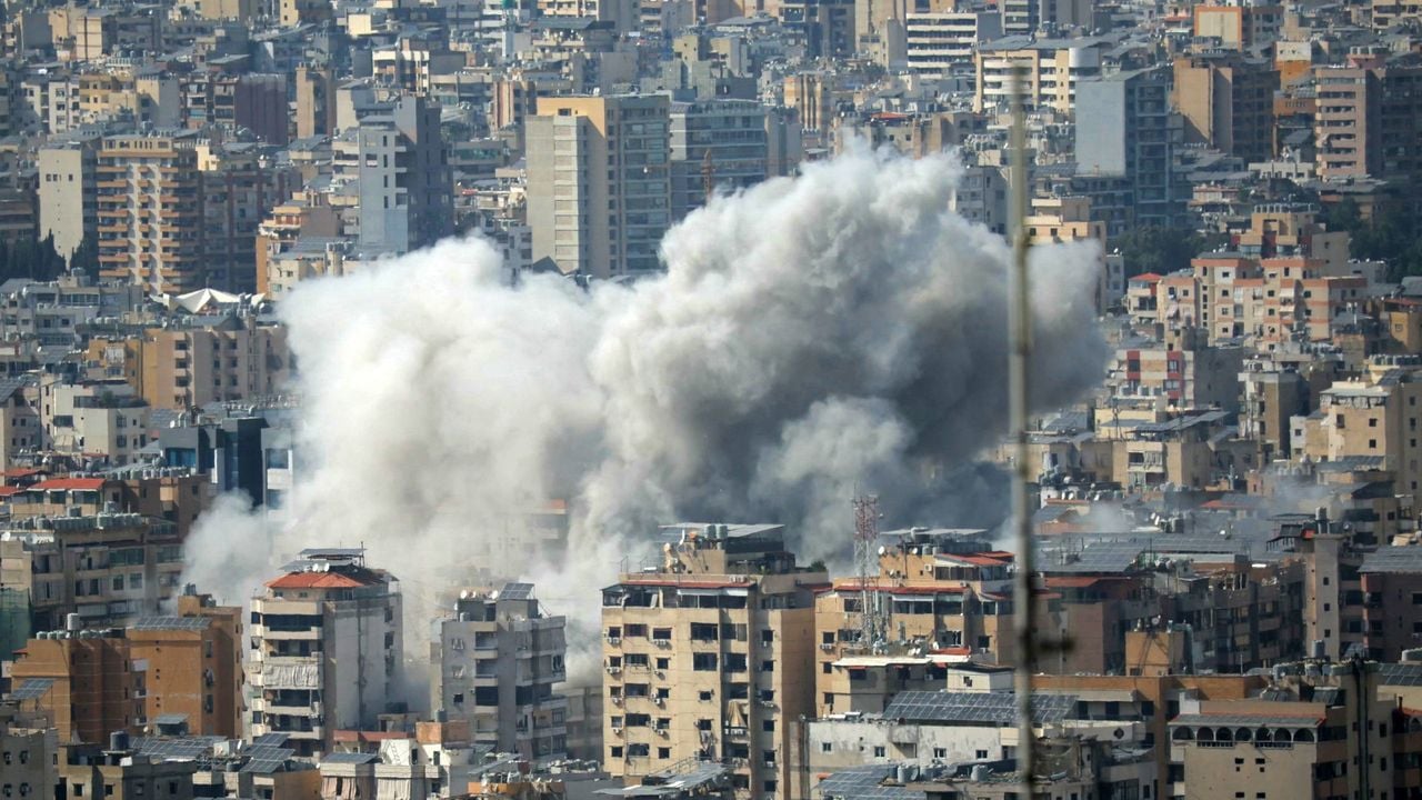 Rook boven Beiroet na een Israëlische aanval - AFP