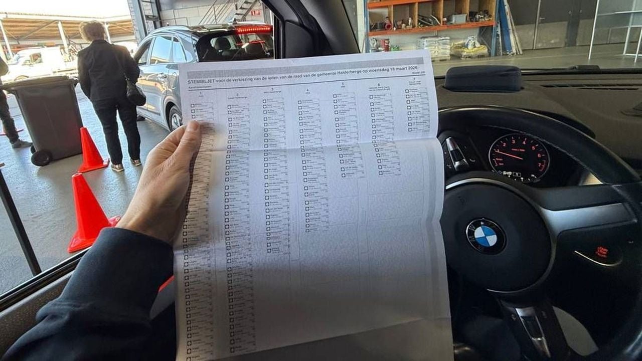 In het Brabantse Oudenbosch kan worden gestemd bij een drive-thru stembureau - Omroep Brabant