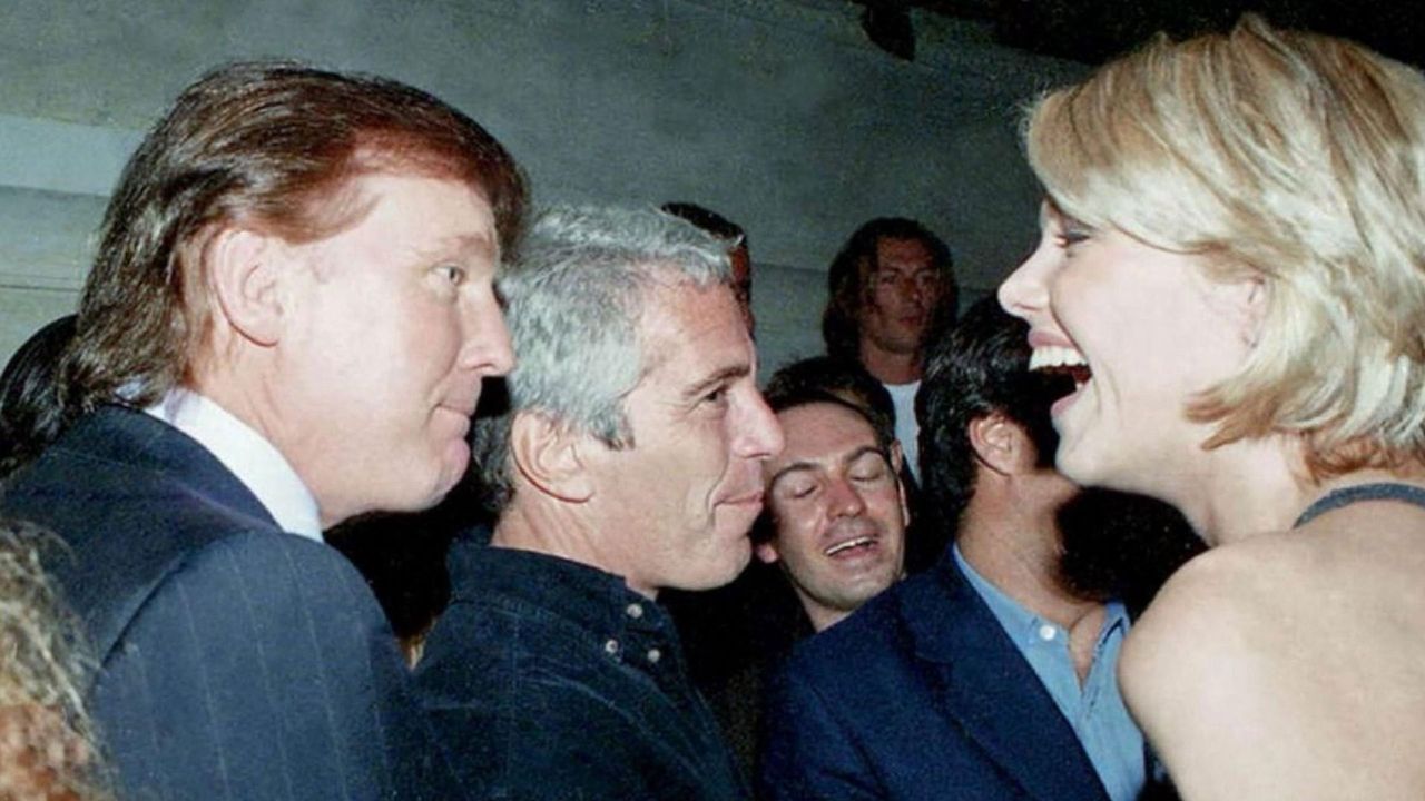 Trump and Epstein with the Flemish top model Ingrid Seynhaeve - AFP / House of Representatives Oversight Committee