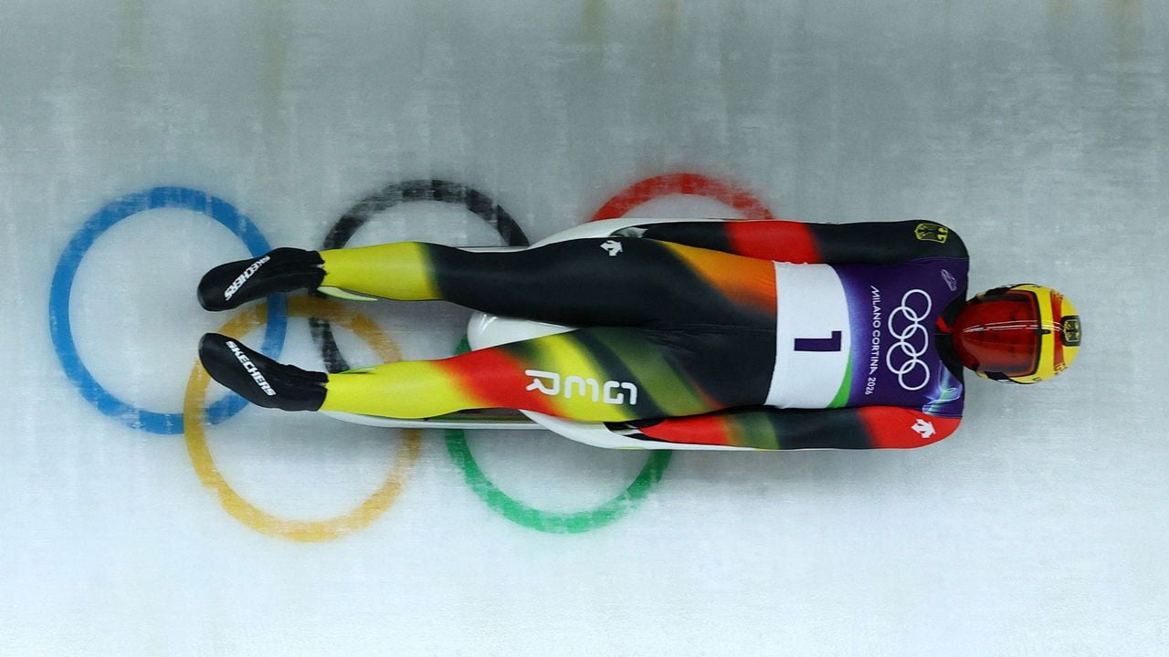 Rodelaar Max Langenhan onderweg naar de olympische titel. - Reuters