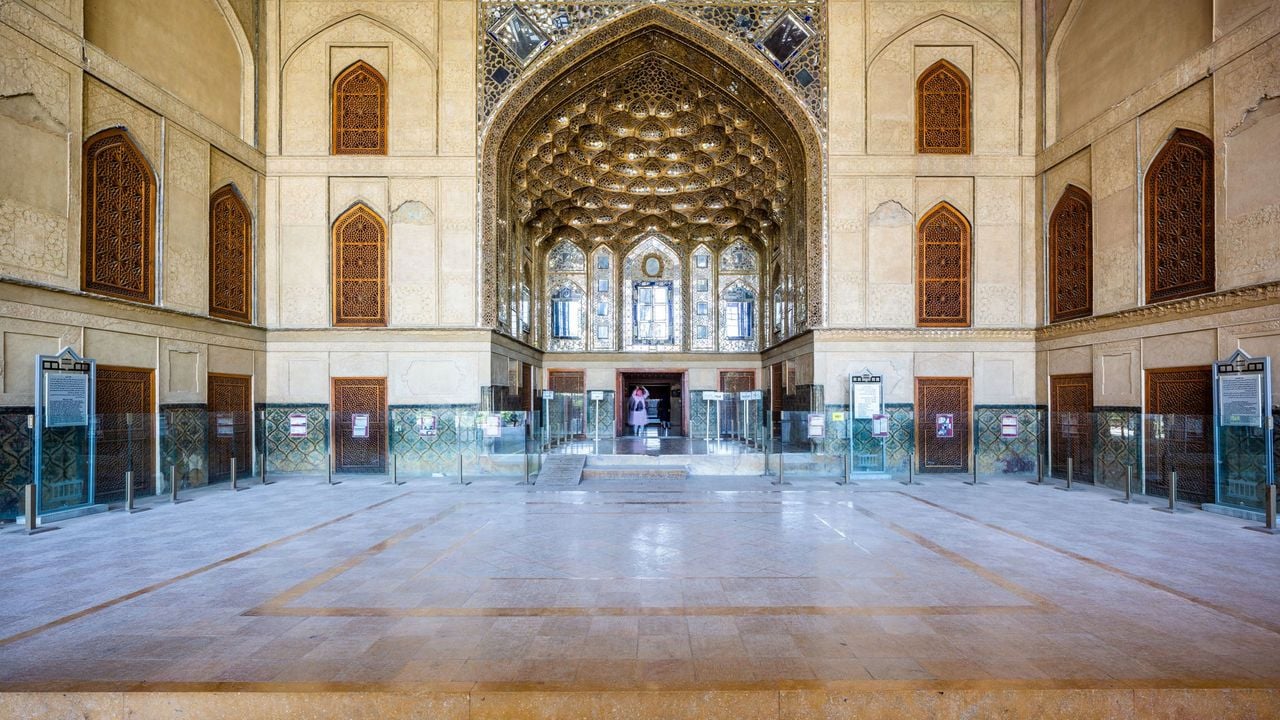 Dezelfde ruimte vóór de aanvallen - Wikimedia Commons