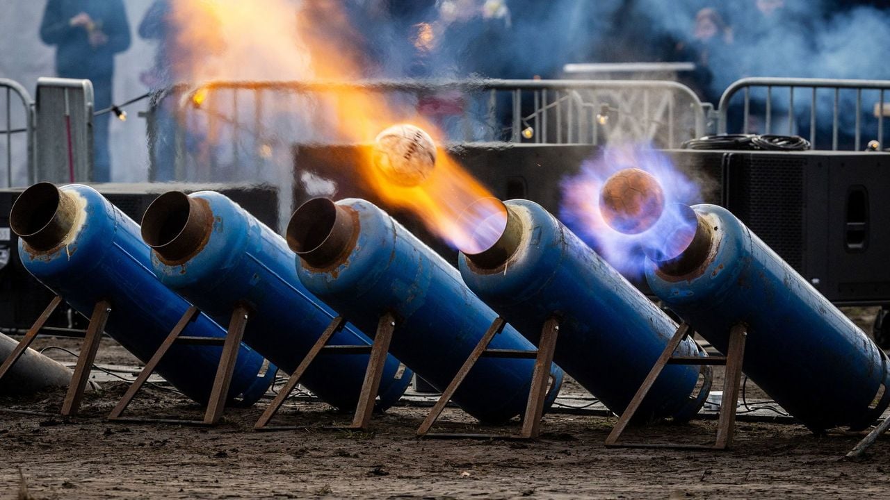 Foto ter illustratie: in Ommen werd vandaag ook carbid geschoten - ANP