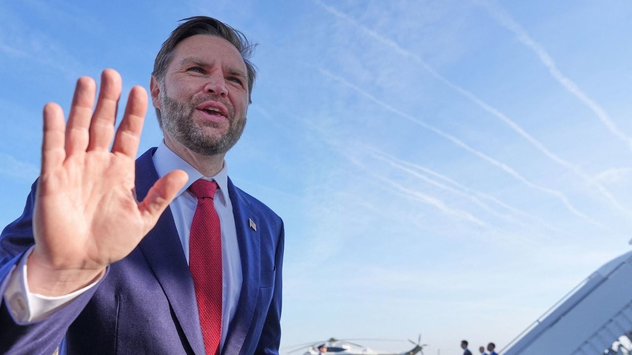 JD Vance bij zijn vertrek vanaf een vliegbasis in Maryland - AFP