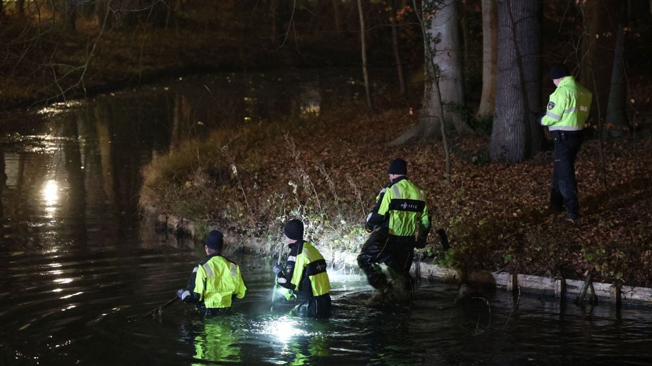 Onderzoek in het water van Park Scheybeeck - Mizzle Media