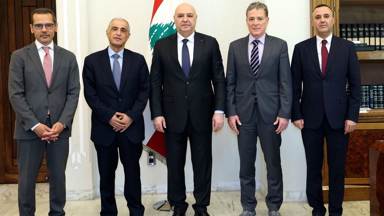 Een foto van president Aoun bij de post op X - LBpresidency/X