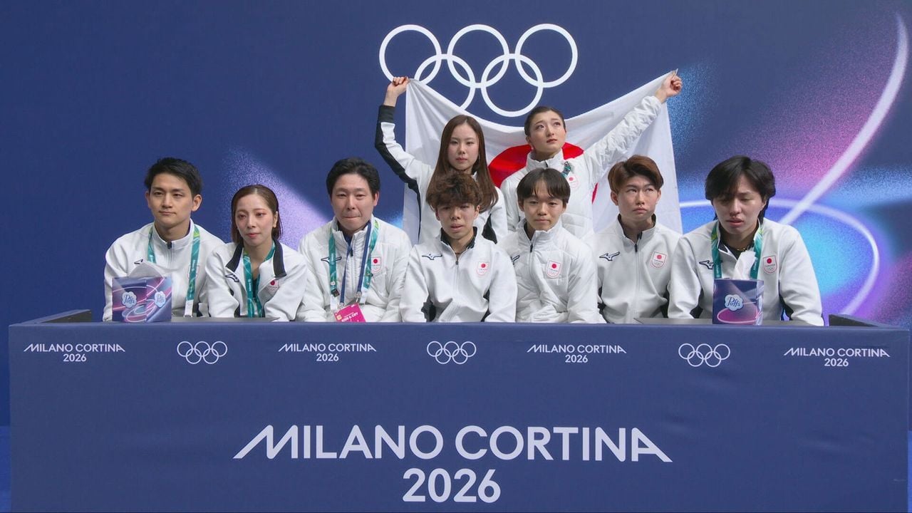 Spanning bij de Japanners voor de uitslag van de vrije kür van Shun Sato. - NOS