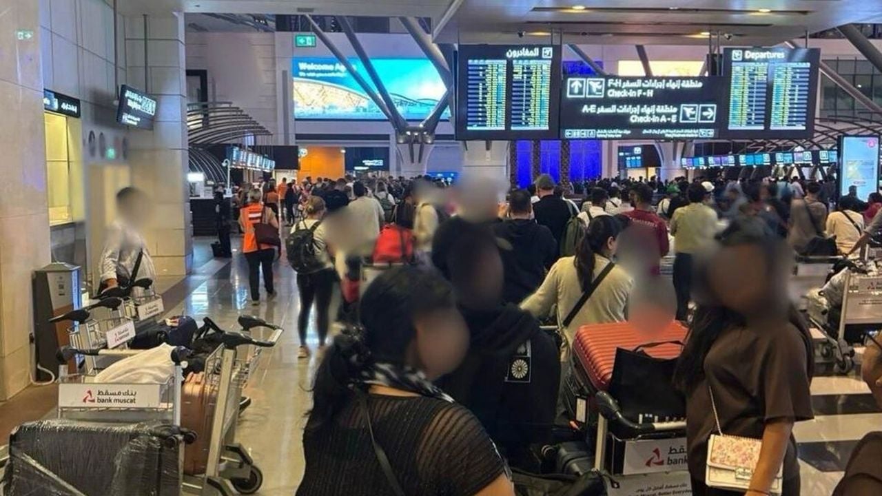 Nederlandse reizigers eerder vandaag op het vliegveld in Hurghada - Rijksoverheid