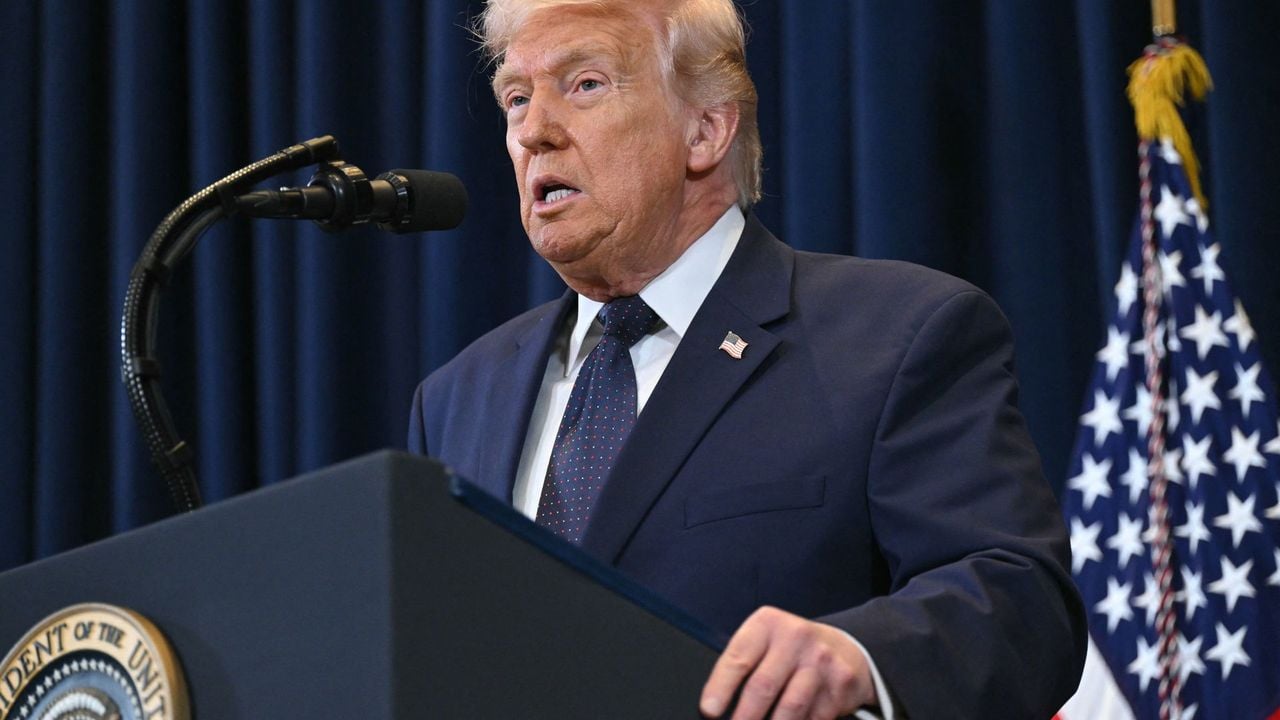 Trump tijdens een persconferentie in Trump National Doral in Miami, Florida - AFP