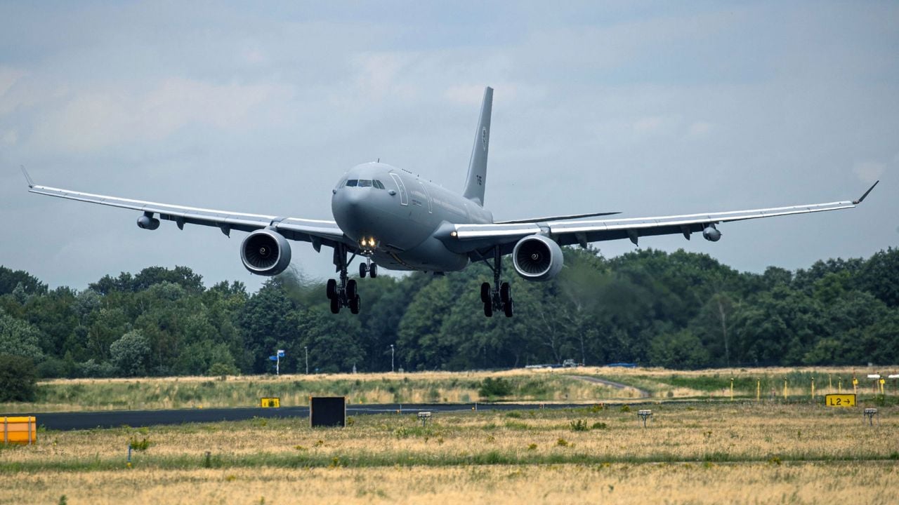 Het toestel waarmee de Nederlanders zijn opgehaald - Defensie