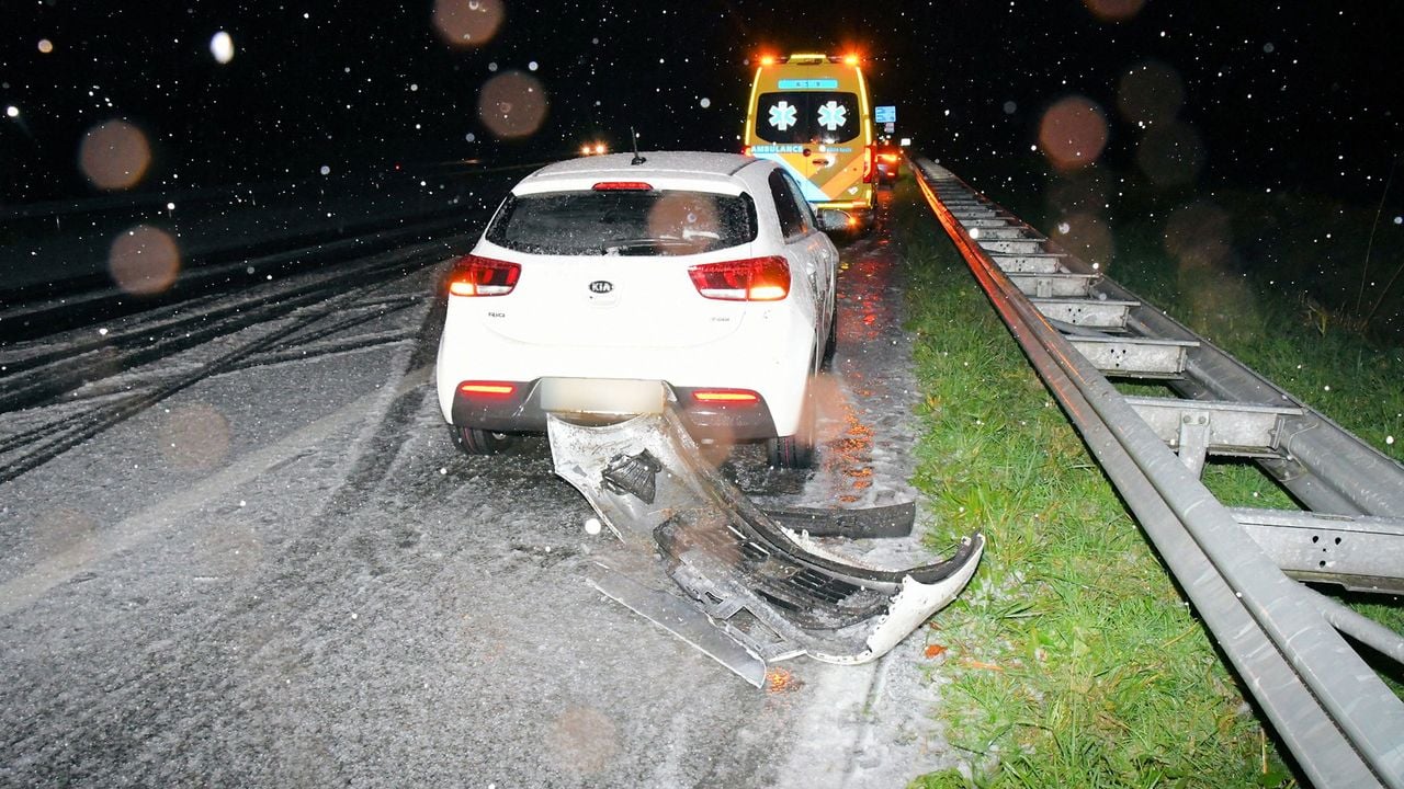 Ongeluk door gladheid bij Arnemuiden - Provicom