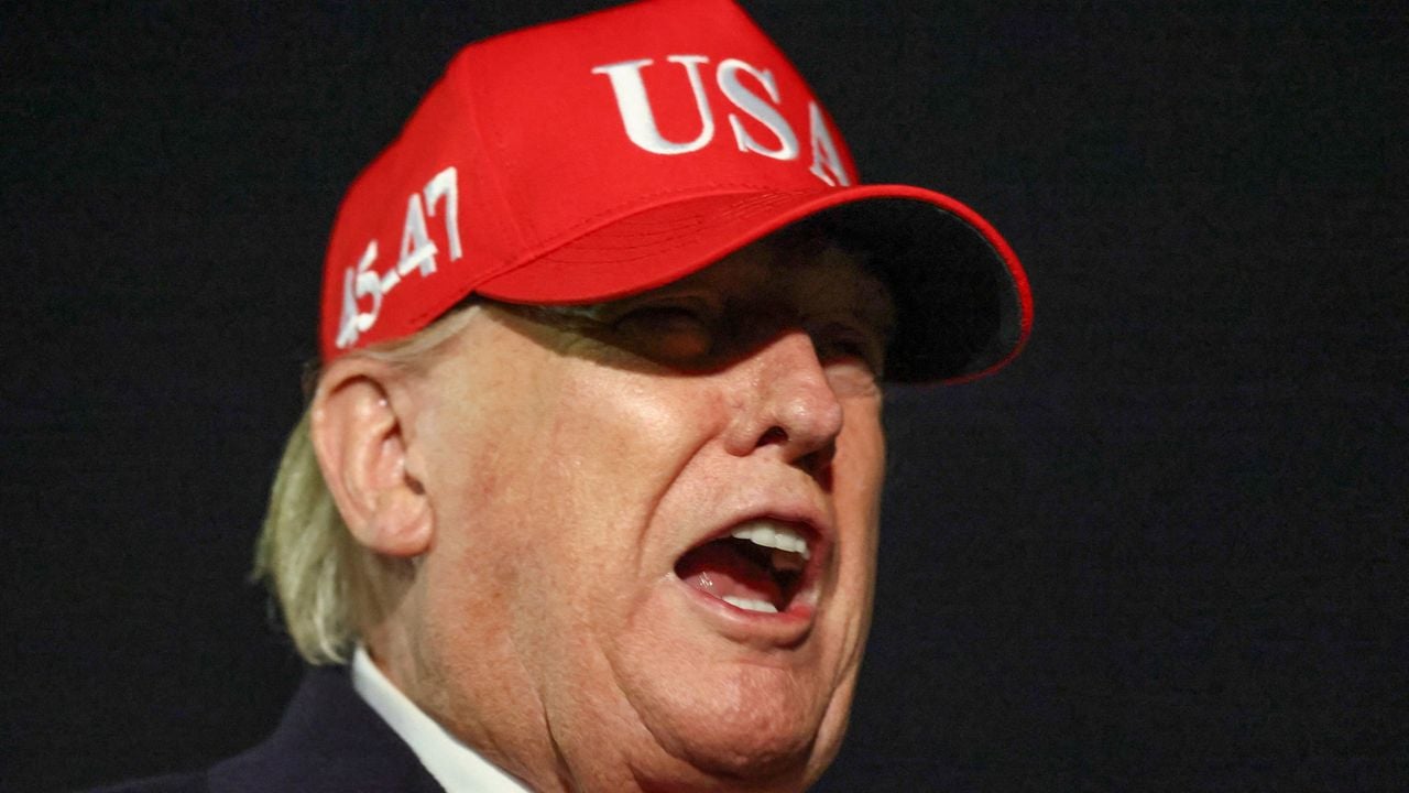 President Trump bij de Air Force One - Reuters