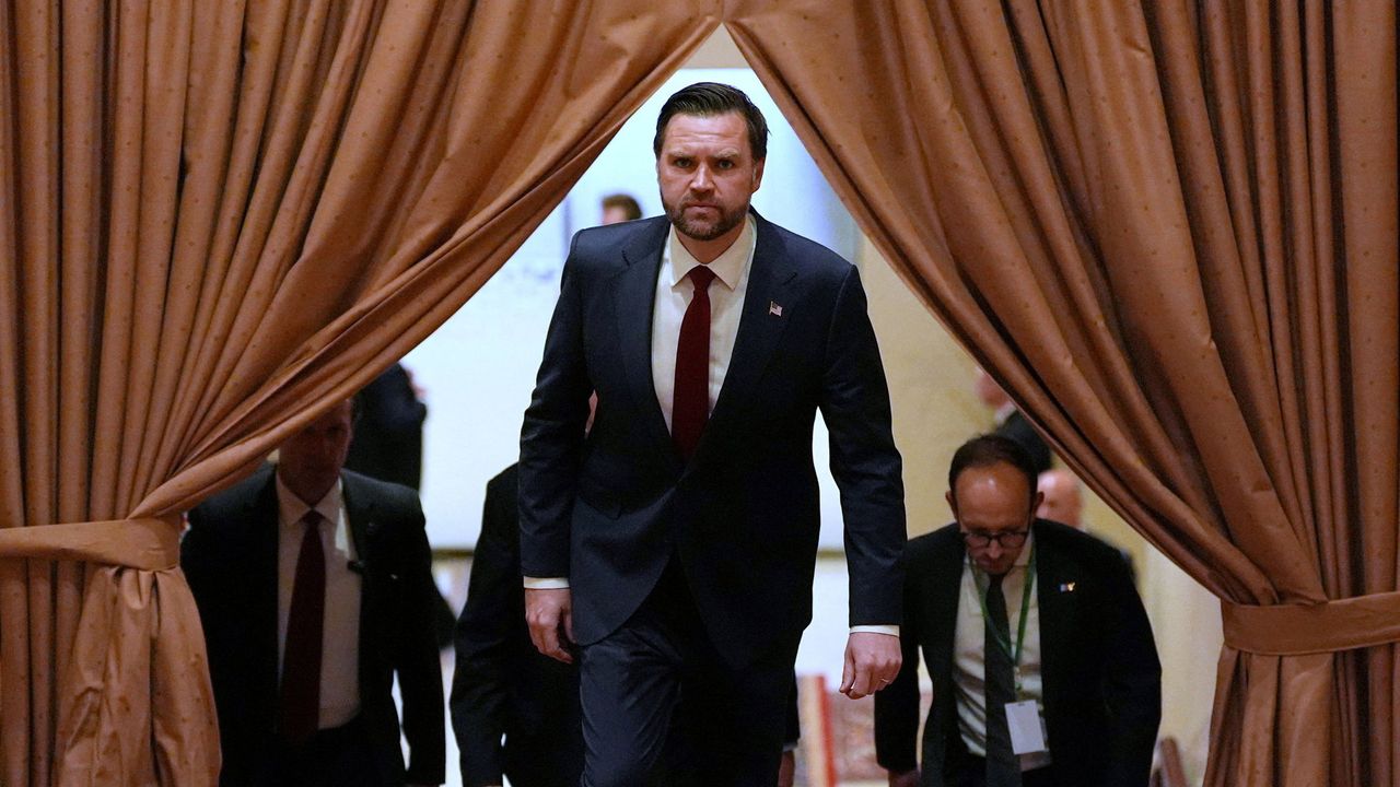 De Amerikaanse vicepresident voor de ontmoeting met de Pakistaanse premier Sharif - Reuters