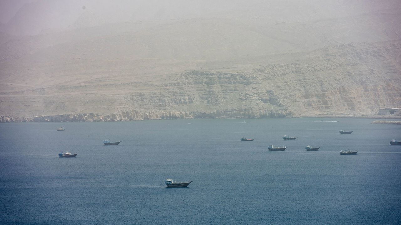 De Straat van Hormuz, gezien vanuit Oman - Abd Rabbo Ammar/ABACA