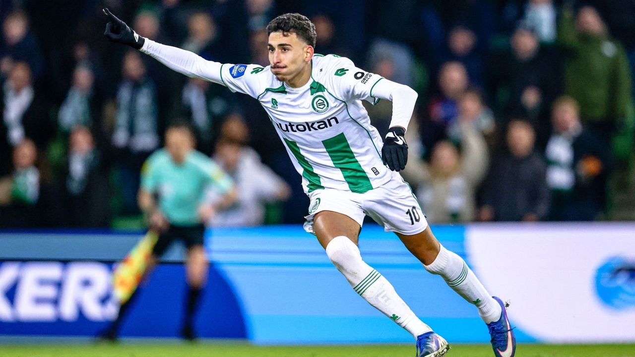 Younes Taha benutte na rust de eerste kans van FC Groningen tegen FC Utrecht. - Pro Shots