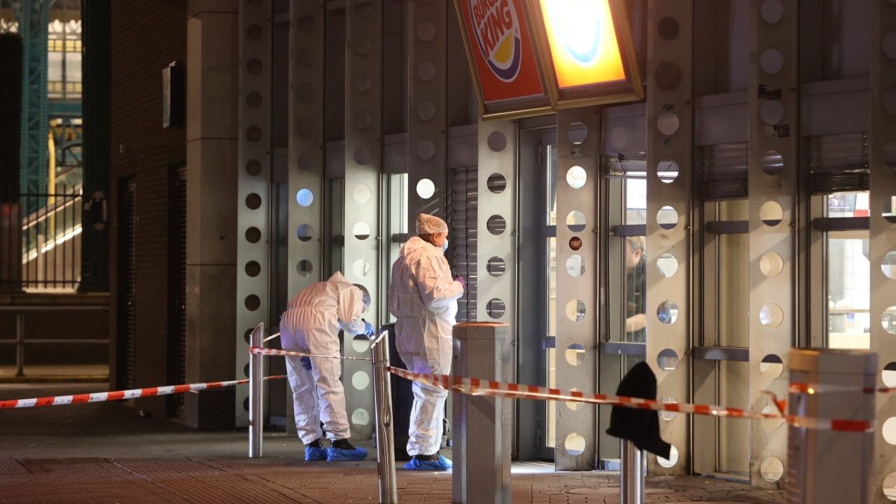 De politie stelde direct een onderzoek in (foto: Bart Meesters/SQ Vision).