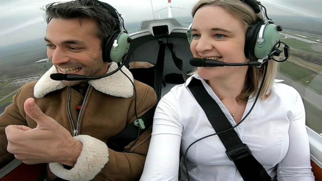 Eveline van den Boom bij 'hij is een zij' (foto: vliegles.nl)