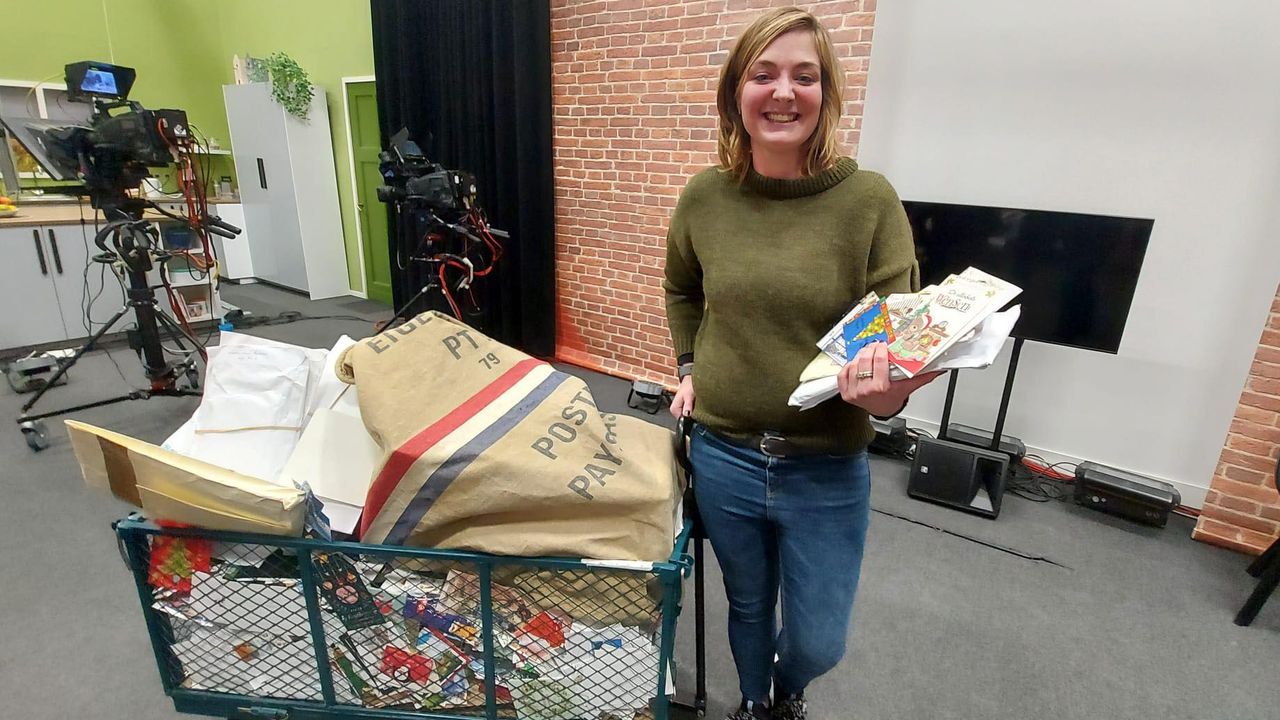 Eerder ontving Sandra al een deel van de ingezamelde kaarten.