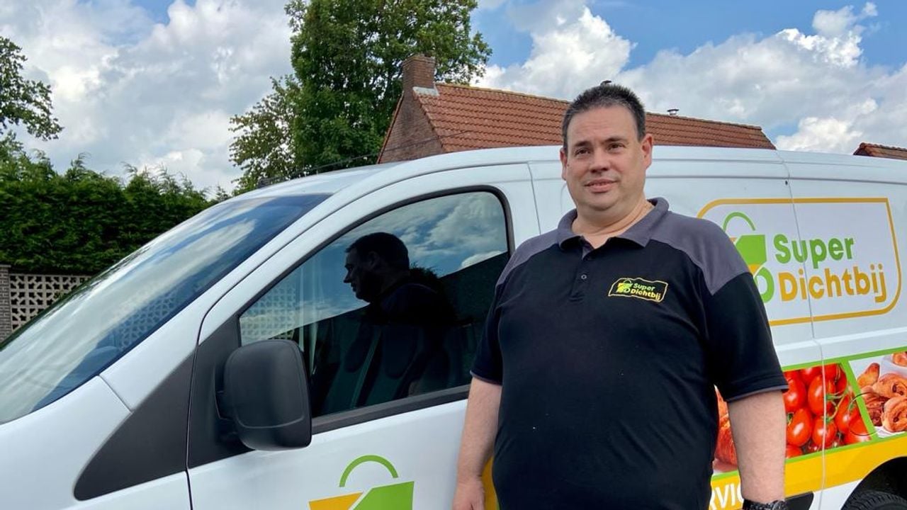 Marcel vreest voor de komst van Albert Heijn XXL (foto: Erik Peeters)