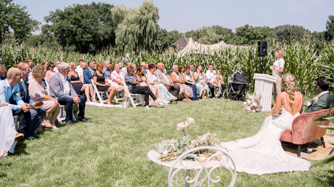 Marjolein en Patrick pakten groots uit met twee ceremonies (foto: By Kim Das).