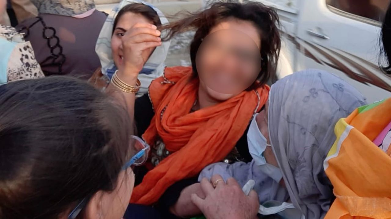 Hariwa wil niet herkenbaar in beeld. 