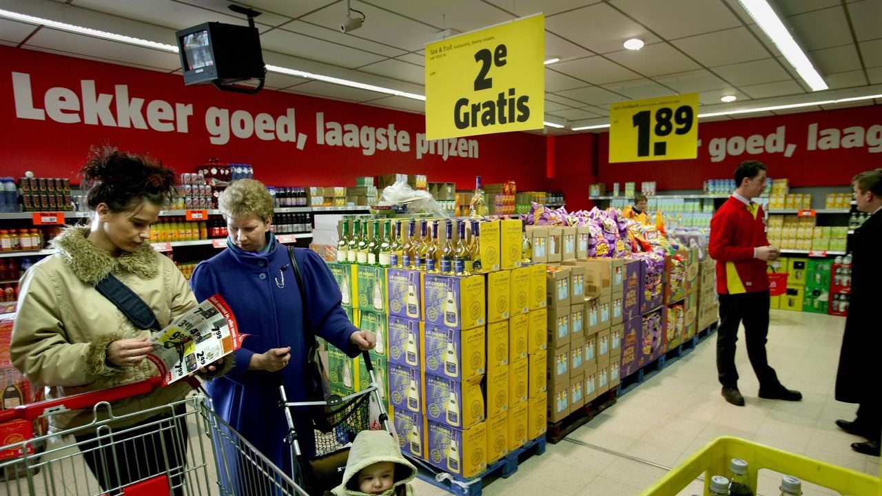 Grote verpakking op pallets, kleinere artikelen in het schap (foto: ANP).