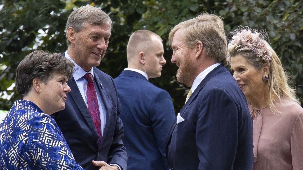 Paul Rüpp tijdens een koninklijk bezoek in 2022 (foto: ANP/Erik van der Burgt).