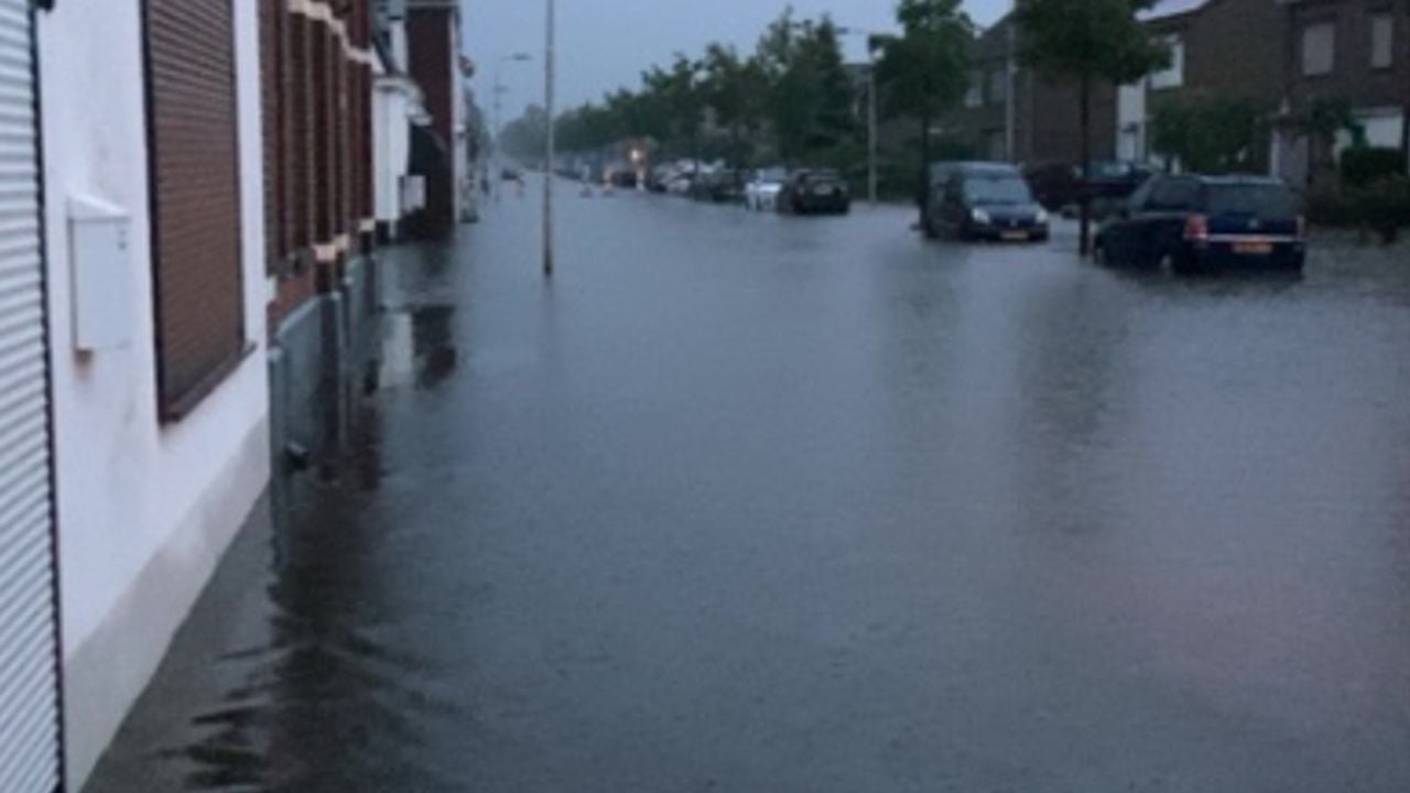 Wateroverlast in Kruisland.