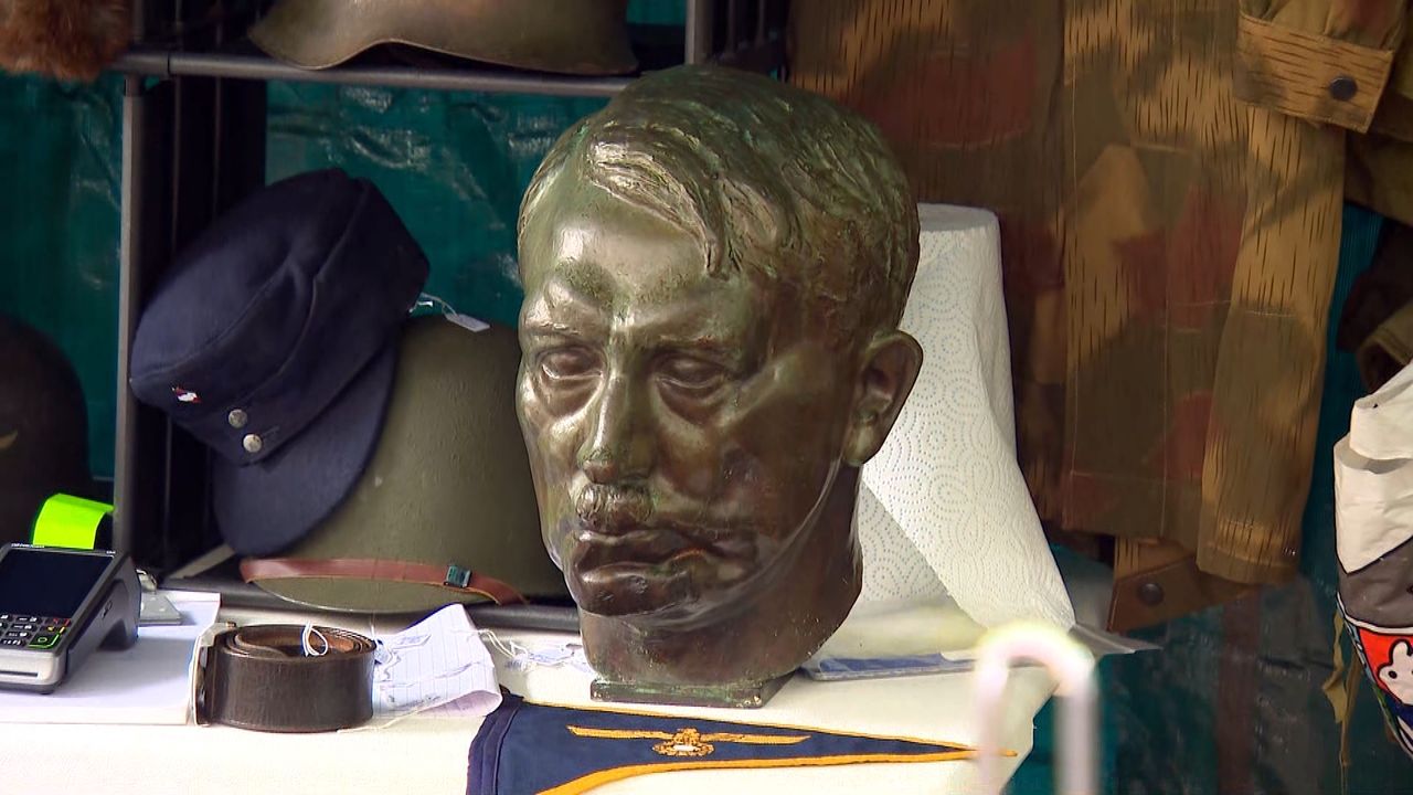 Een beeld van Adolf Hitler (foto: Omroep Brabant).