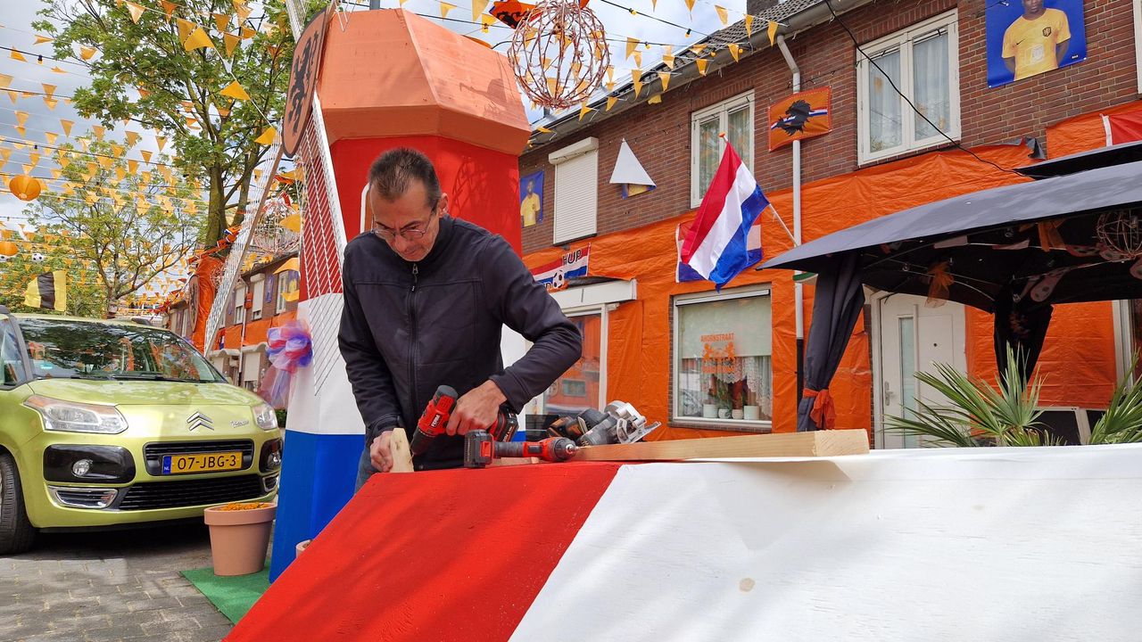 Alle buurtbewoners helpen mee (foto: Omroep Brabant).