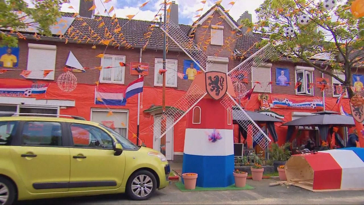 In de straat staat zelfs een grote molen (foto: Omroep Brabant).