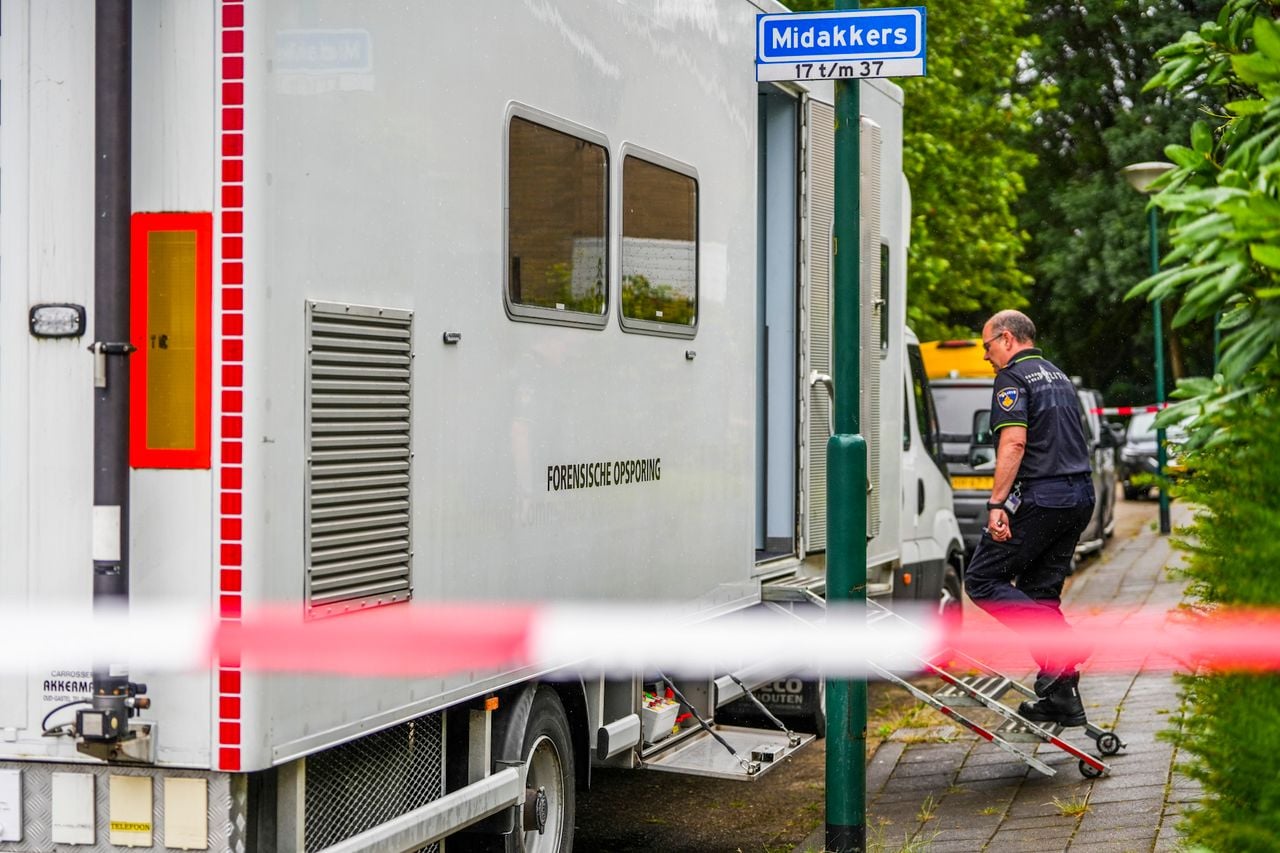 Er is ook een zogenaamde plaats delict-unit neergezet (foto: SQ Vision).