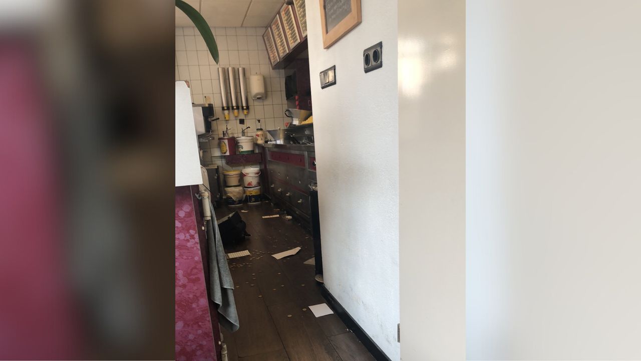 Na de overval was het een ravage in de snackbar (Foto: Haiyan Zhang).