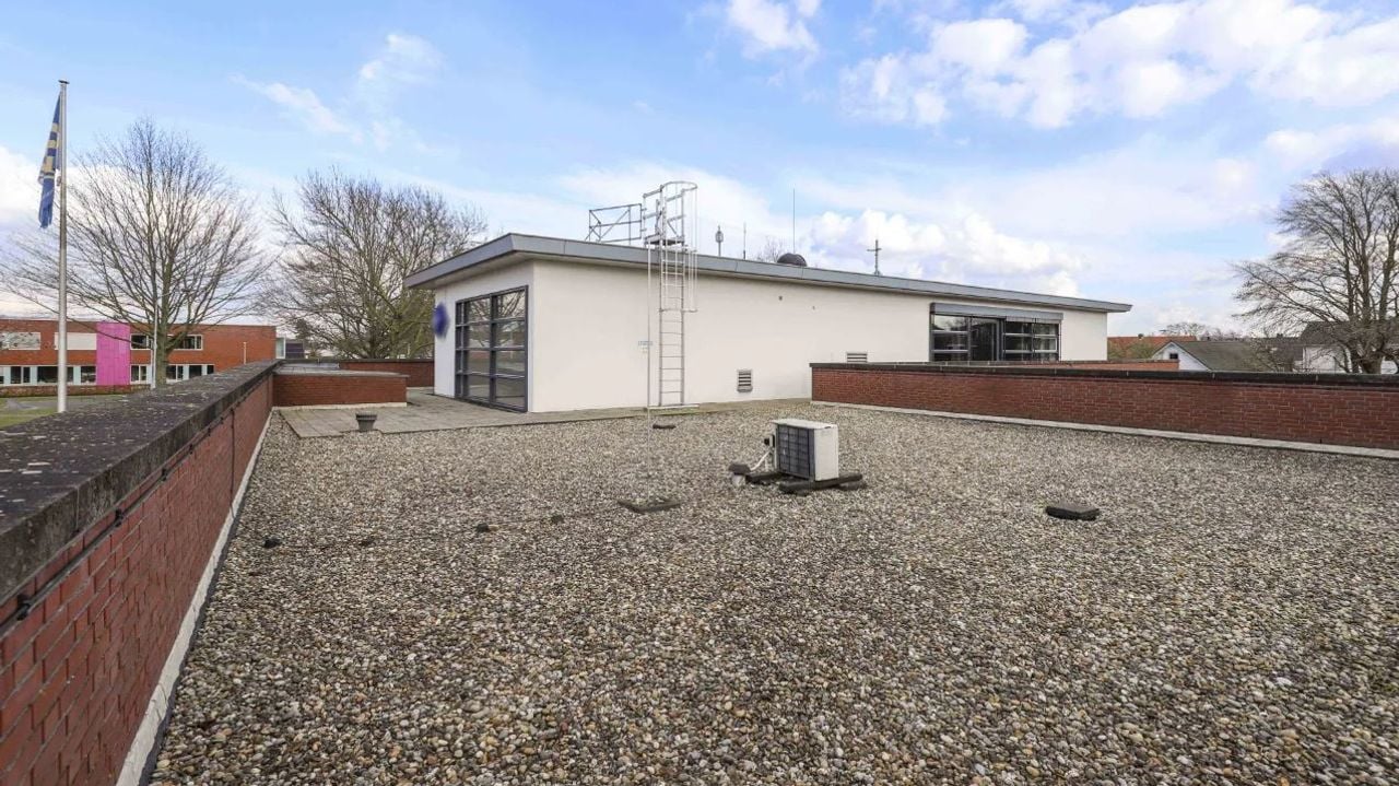 Het dakterras (foto: vastgoedveiling.nl)