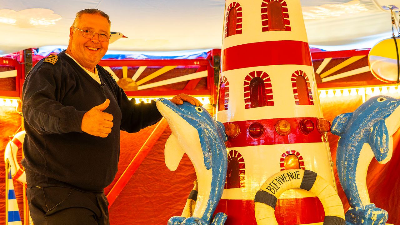 Geert is blij dat zijn attractie weer compleet is (foto: Gabor Heeres/SQ Vision).