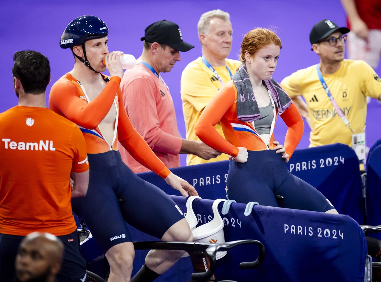 Harrie Lavreysen en Hetty van de Wouw bij het baanwielrennen in het Velodrome op de Olympische Spelen. (Foto: ANP)