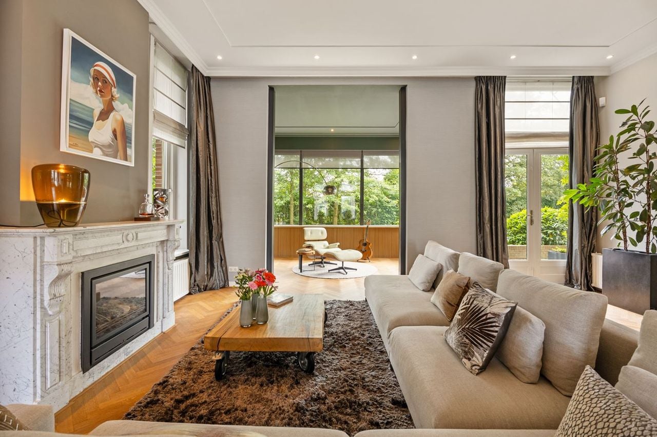 De woonkamer (foto: Agnes Tomesen Makelaardij).