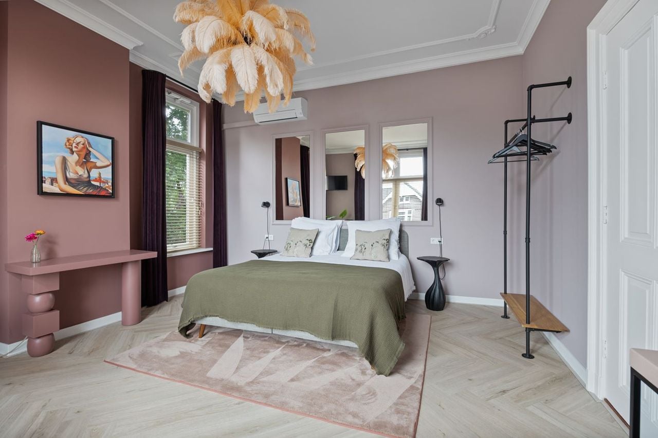 Een van de slaapkamers die gebruikt wordt als bed& breakfast (foto: Agnes Tomesen Makelaardij).