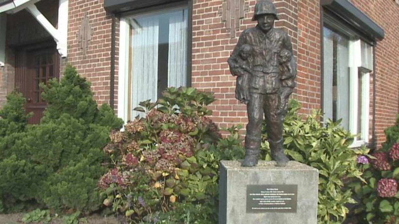 Het standbeeld 'De Goede Duitser' in Riel (archieffoto: Omroep Brabant)