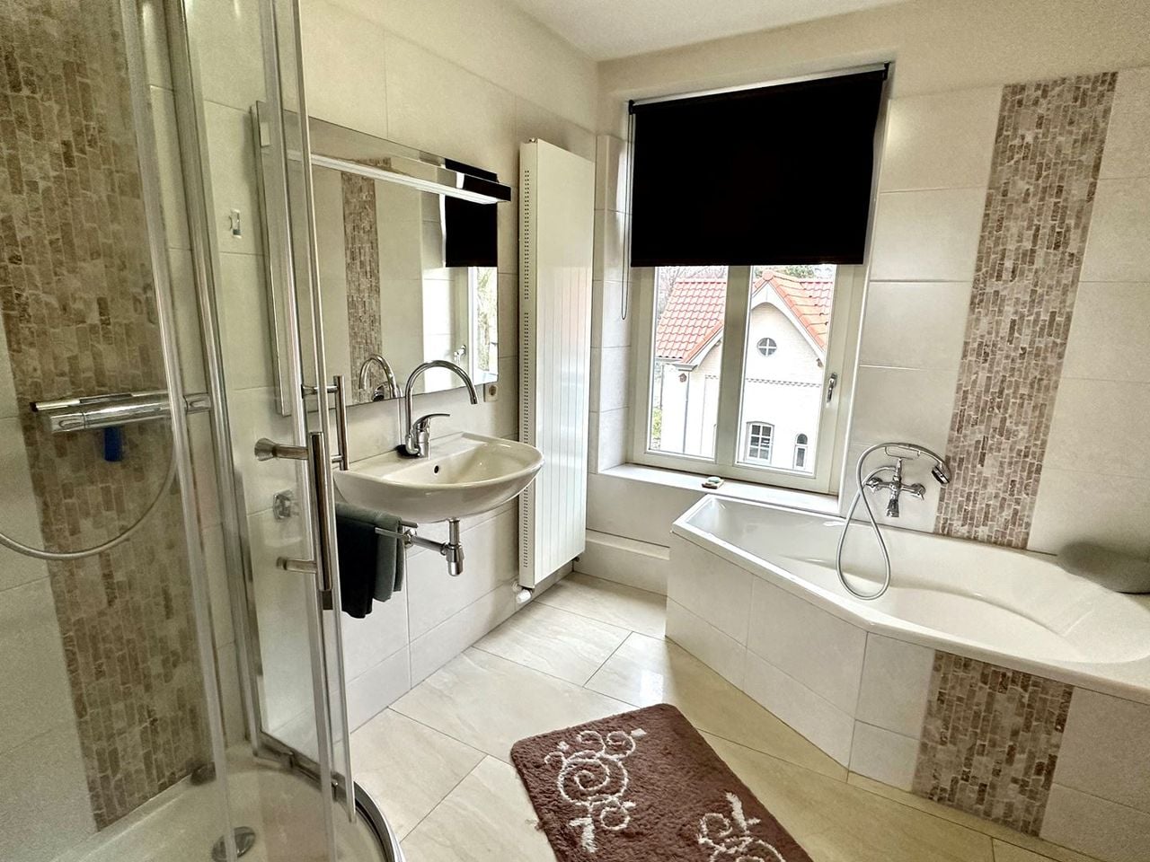 De badkamer (foto: Giesbers& De Kort).