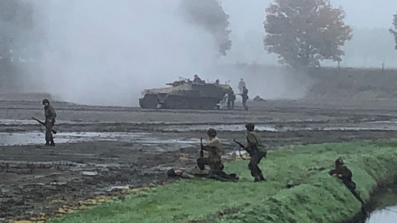 De aanval werd in oktober 2023 nagespeeld bij het dorp (foto: Willem-Jan Joachems)