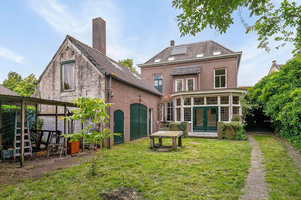 Achterzijde van het huis (foto: Wouters Makelaardij).