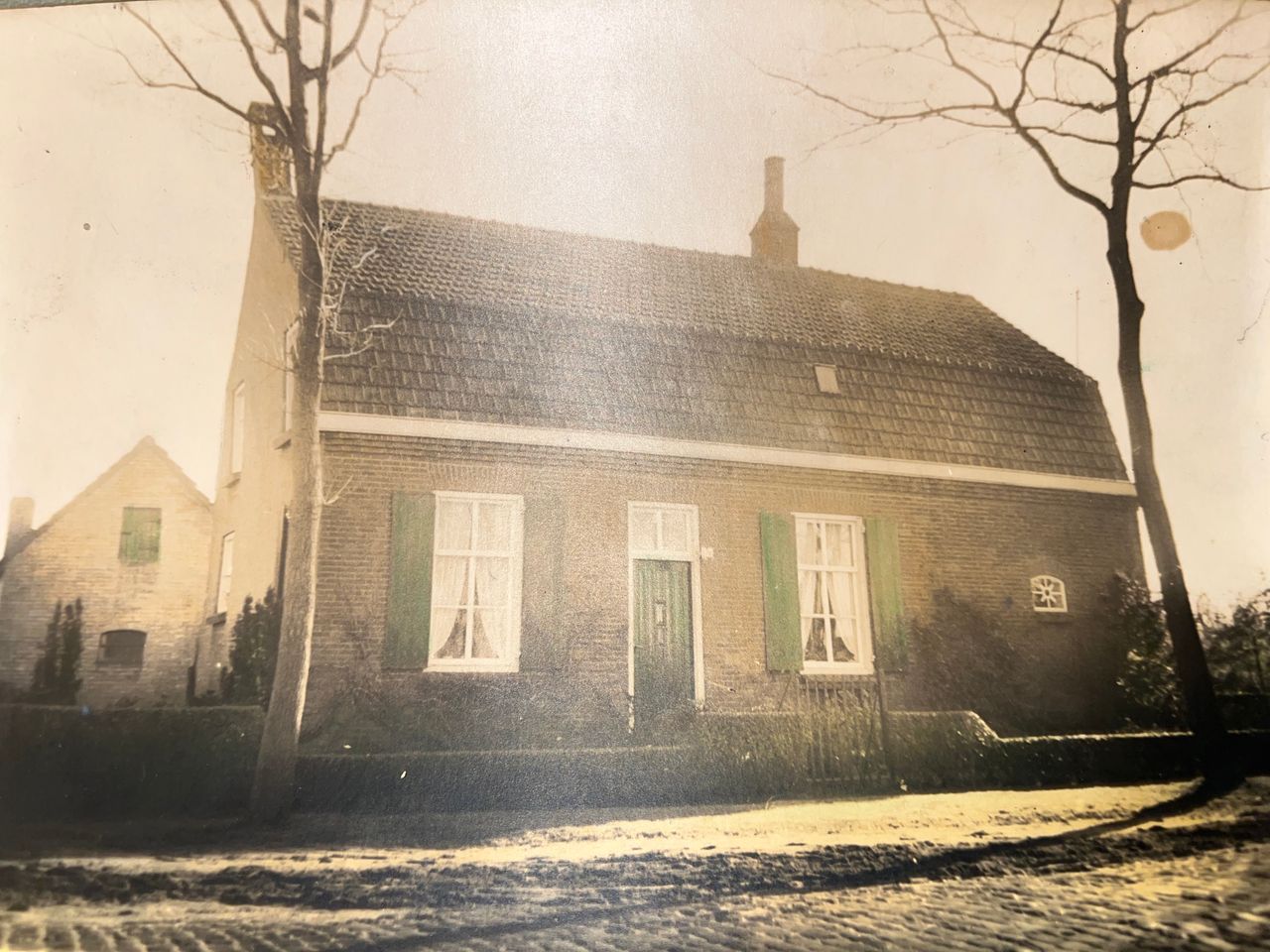 Het huis in Vught zoals zijn opa het in 1924 heeft gebouwd (foto: Megan Hanegraaf).