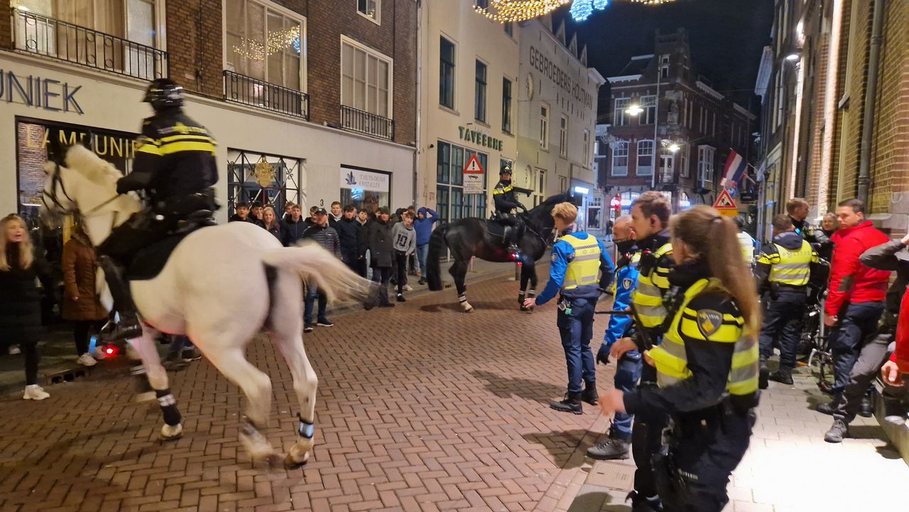 Horecatraining van de politie en handhaving in Den Bosch (foto: Noël van Hooft)