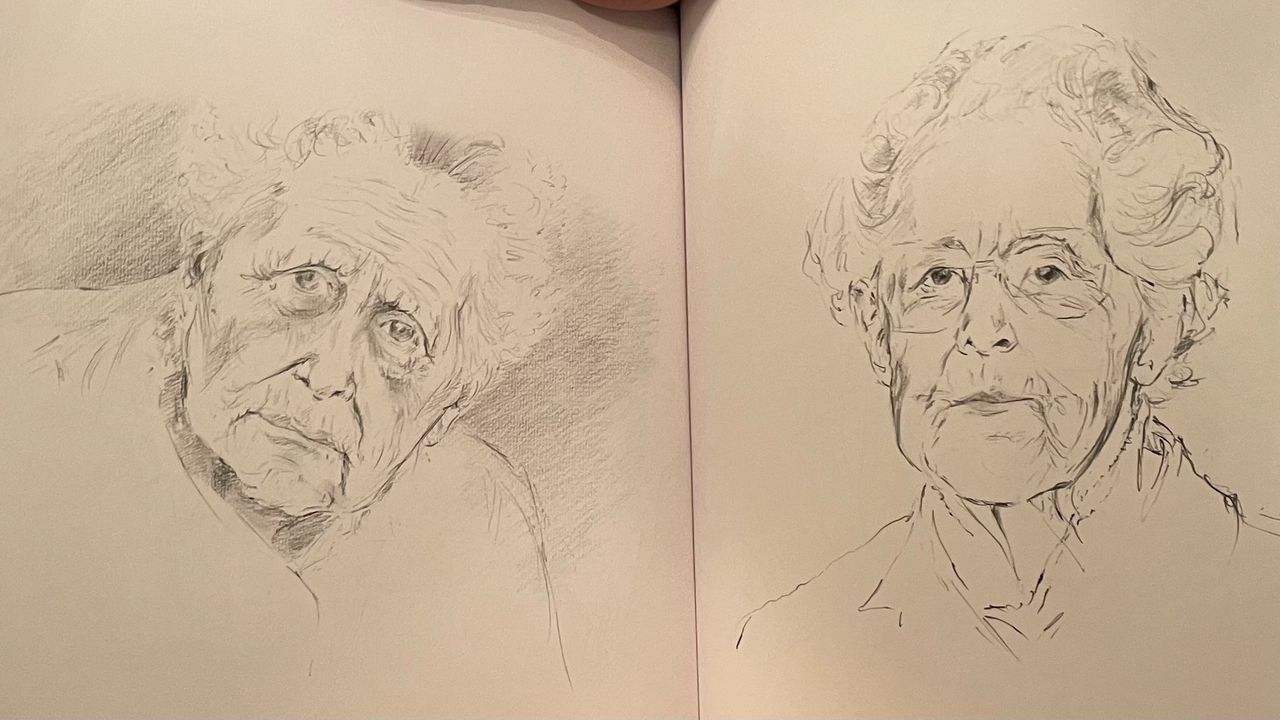 Portretten van medezusters in het klooster (foto: Omroep Brabant).