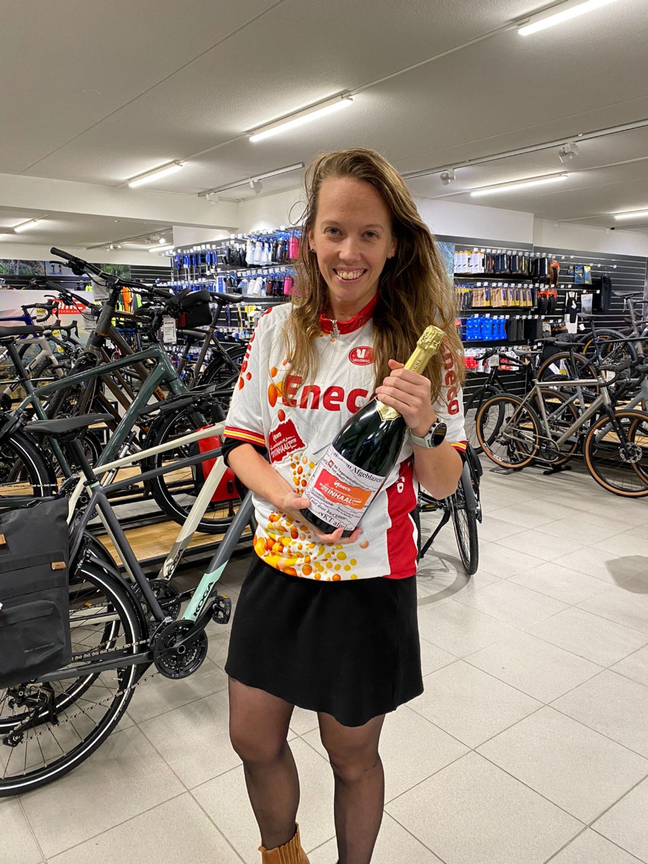 Ingrid viert de winst.