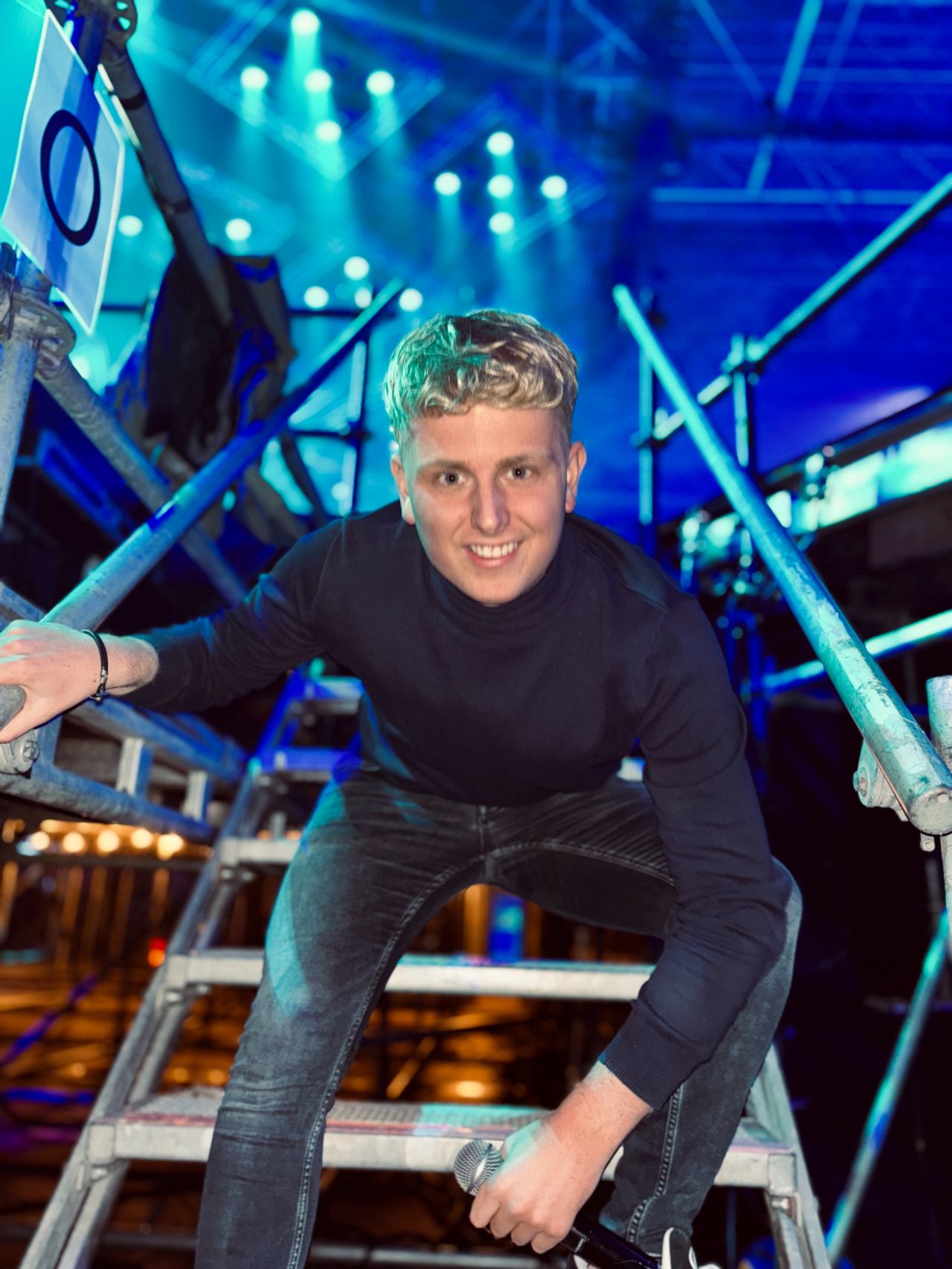 Een blije Nick na het optreden.