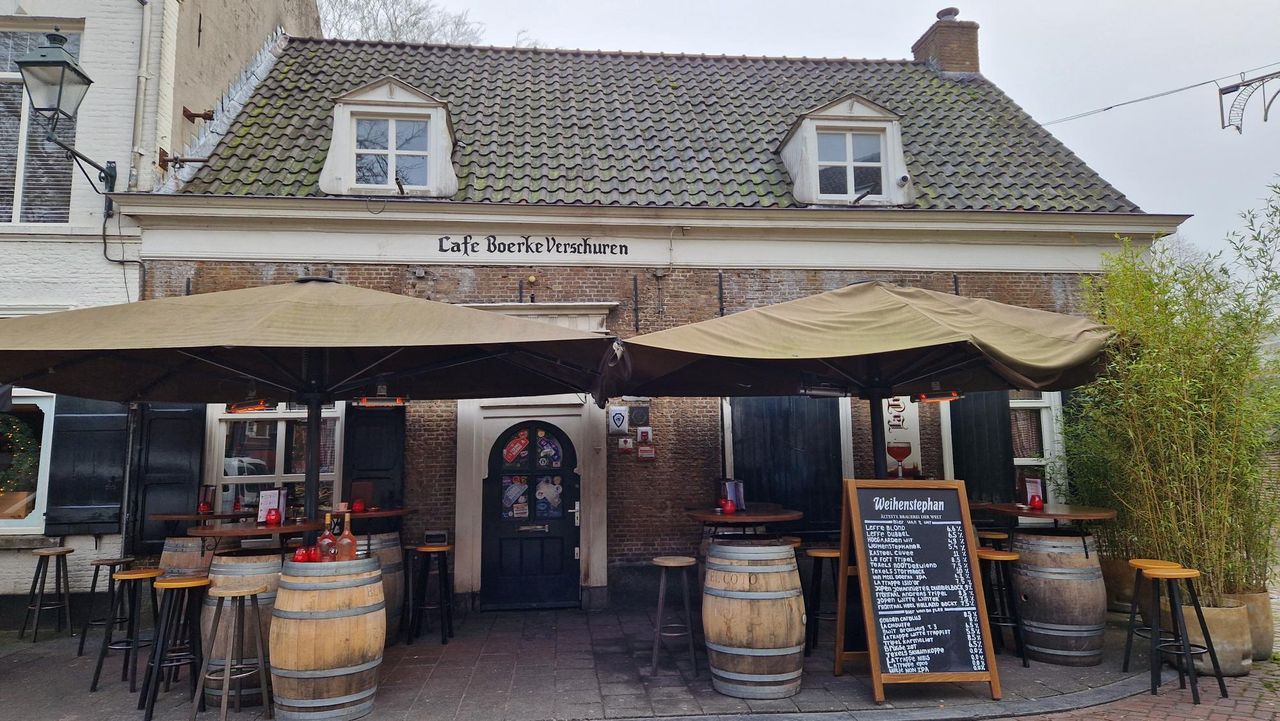 Bij Boerke Verschuren brak binnen brand uit (foto: Omroep Brabant)